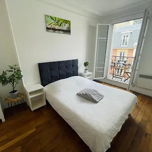 Appartement Tour Eiffel Volontaire, Paris