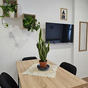 https://apartments-city-center-aquilo.hotels-in-tirana.com
